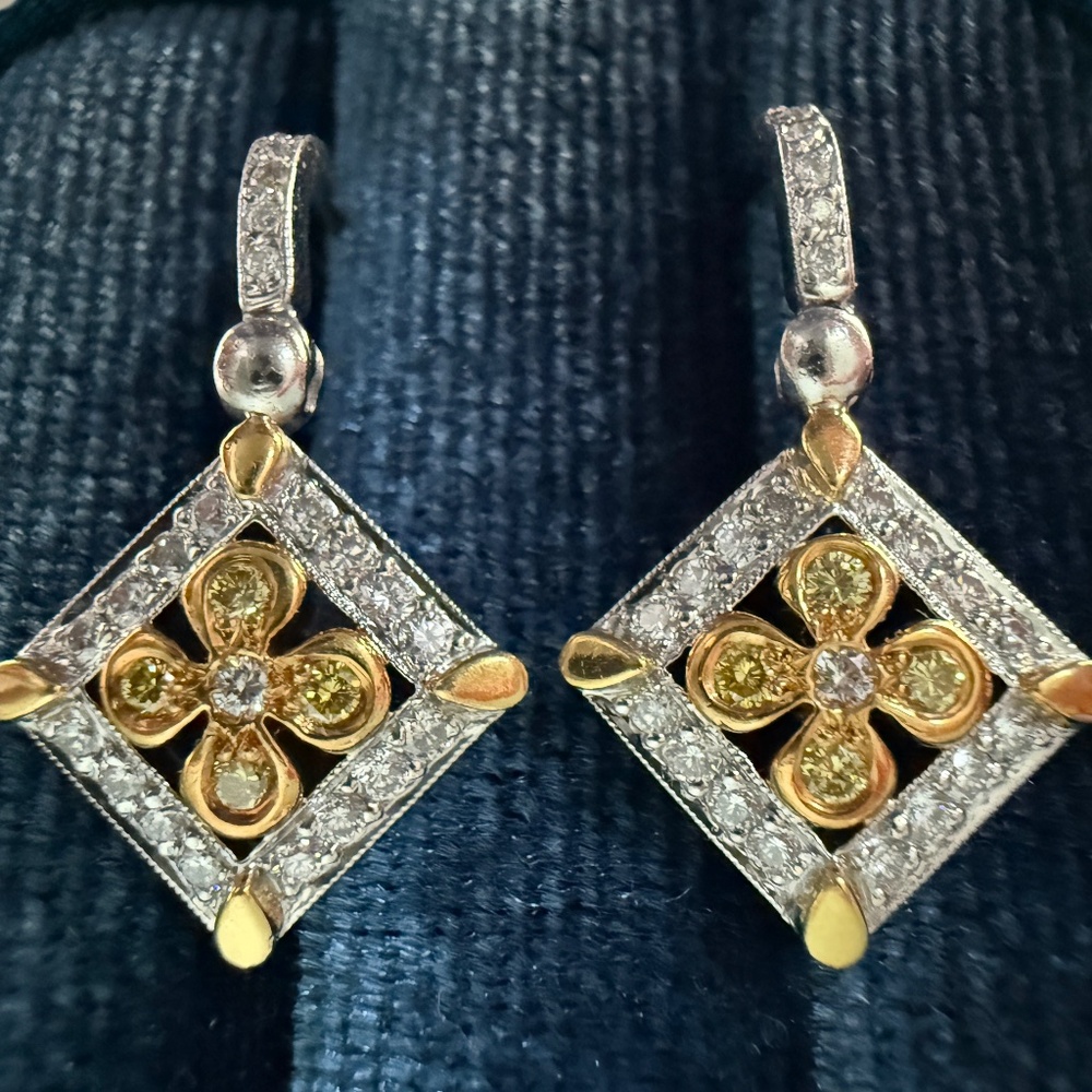 Designer MICHAEL BEAUDRY Platinum 18K Yellow Gold Diamond Flower Drop Earrings - Picture 9 of 15